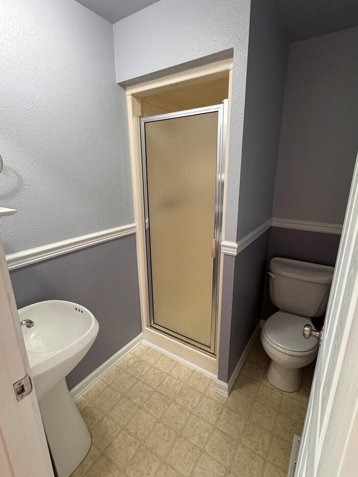 420 Nw 10th Ave - Photo 7 of 14