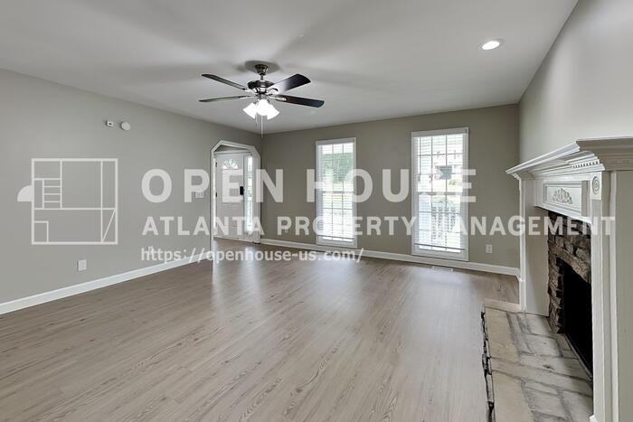 74 Woodsfield Ln - Photo 5 of 20