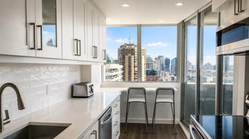 featured image of 530 Laurier Avenue West