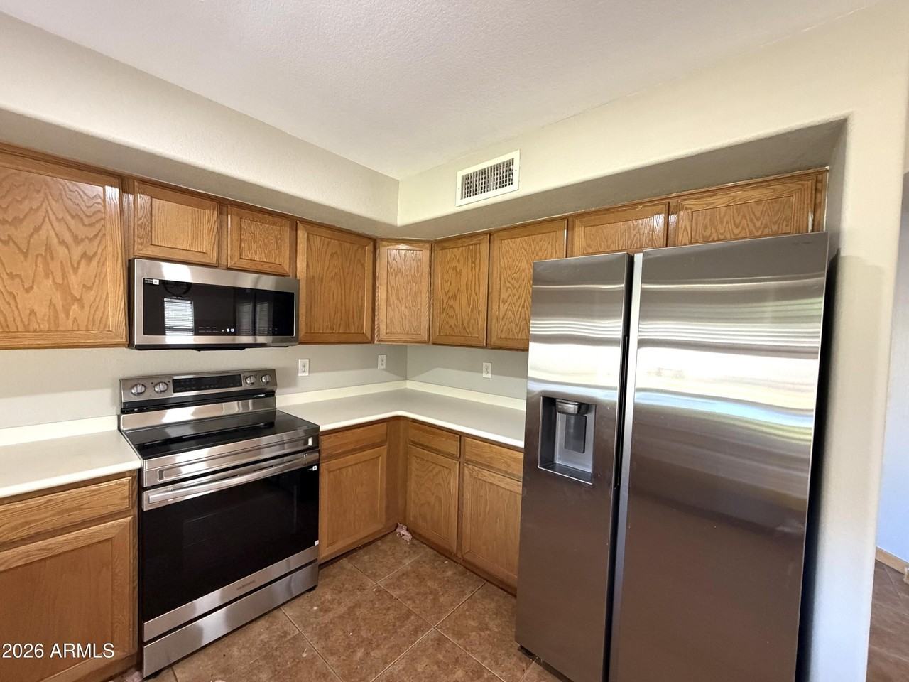 3002 S 92nd Cir - Photo 3 of 29
