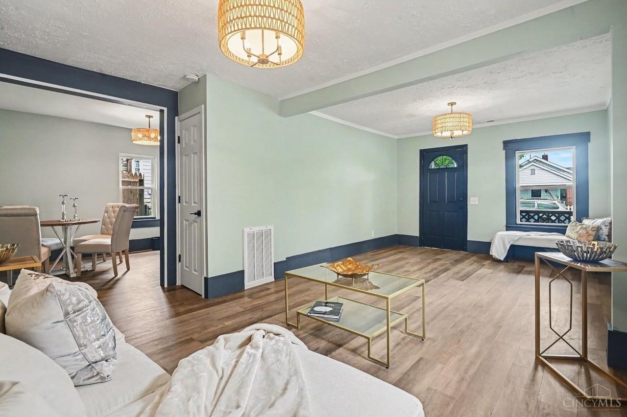 1103 Hunt Ave - Photo 3 of 12