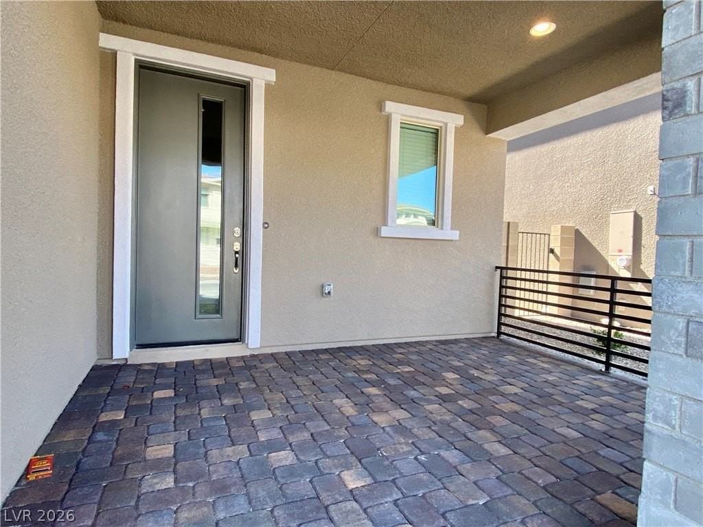 463 Morro Strand Ave - Photo 3 of 27