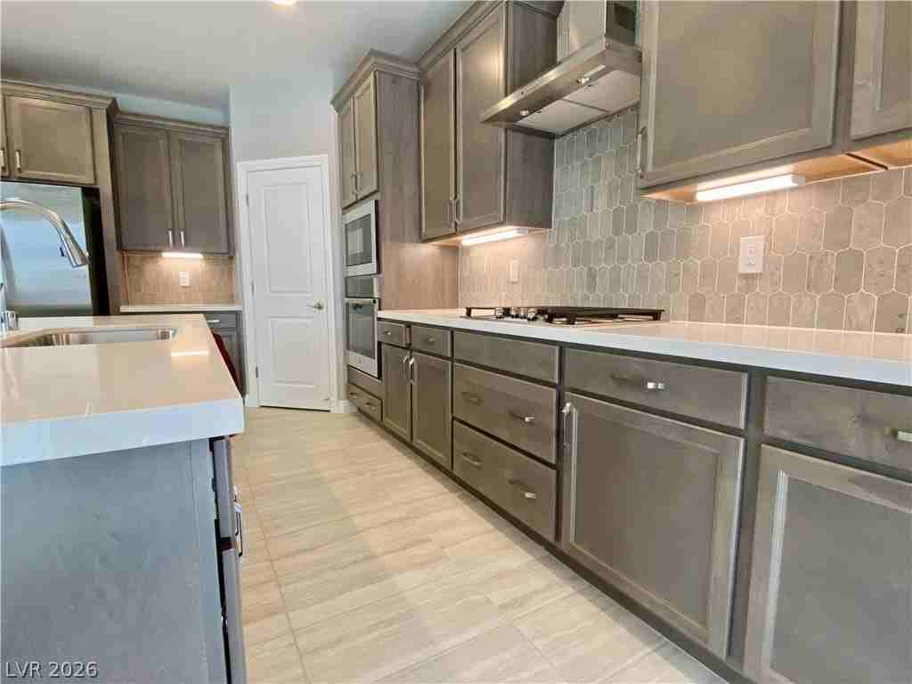 463 Morro Strand Ave - Photo 7 of 27