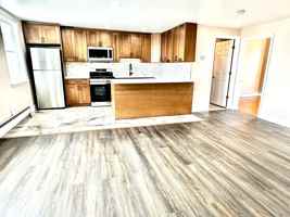 featured image of 458 Central Ave #3