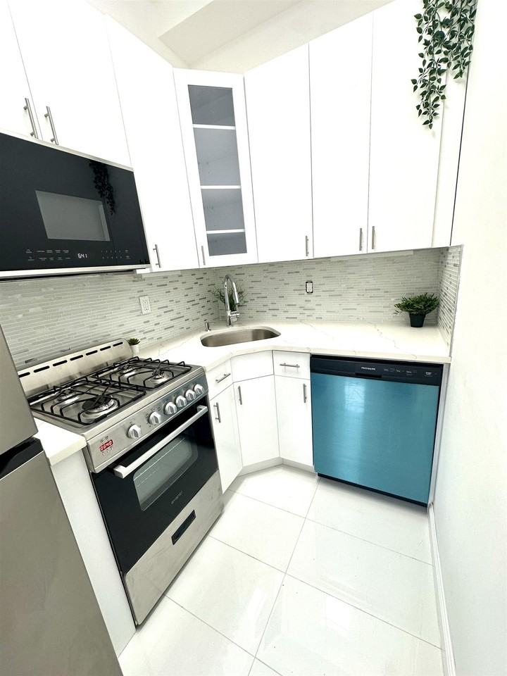88 South St #1 - Photo 6 of 30