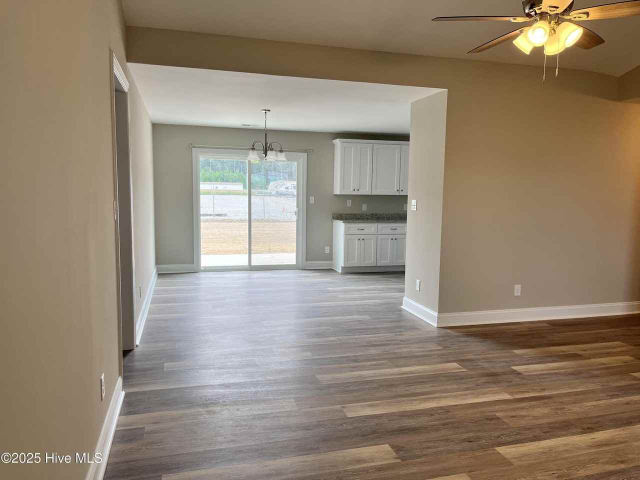 454 Crump Farm Rd - Photo 3 of 15
