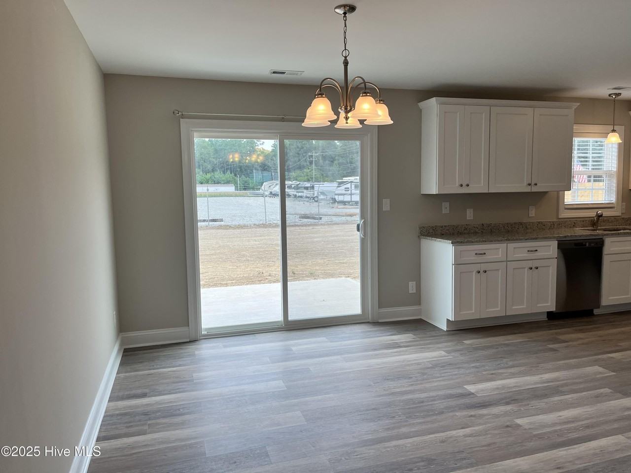 454 Crump Farm Rd - Photo 6 of 15