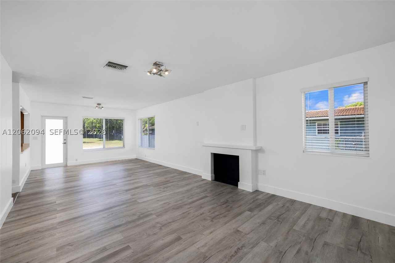 14120 Nw 2nd Ave #0 - Photo 4 of 50