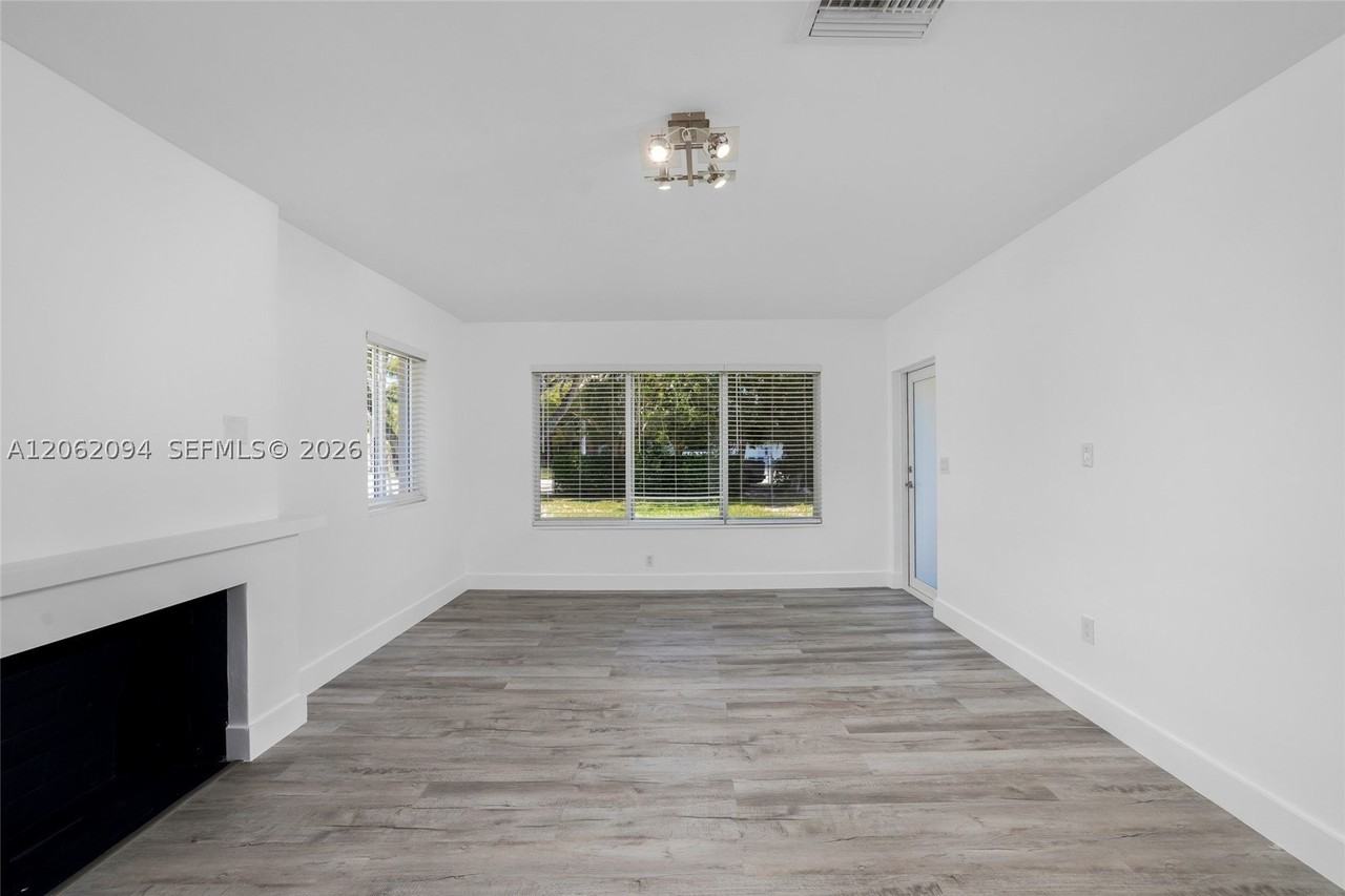 14120 Nw 2nd Ave #0 - Photo 6 of 50