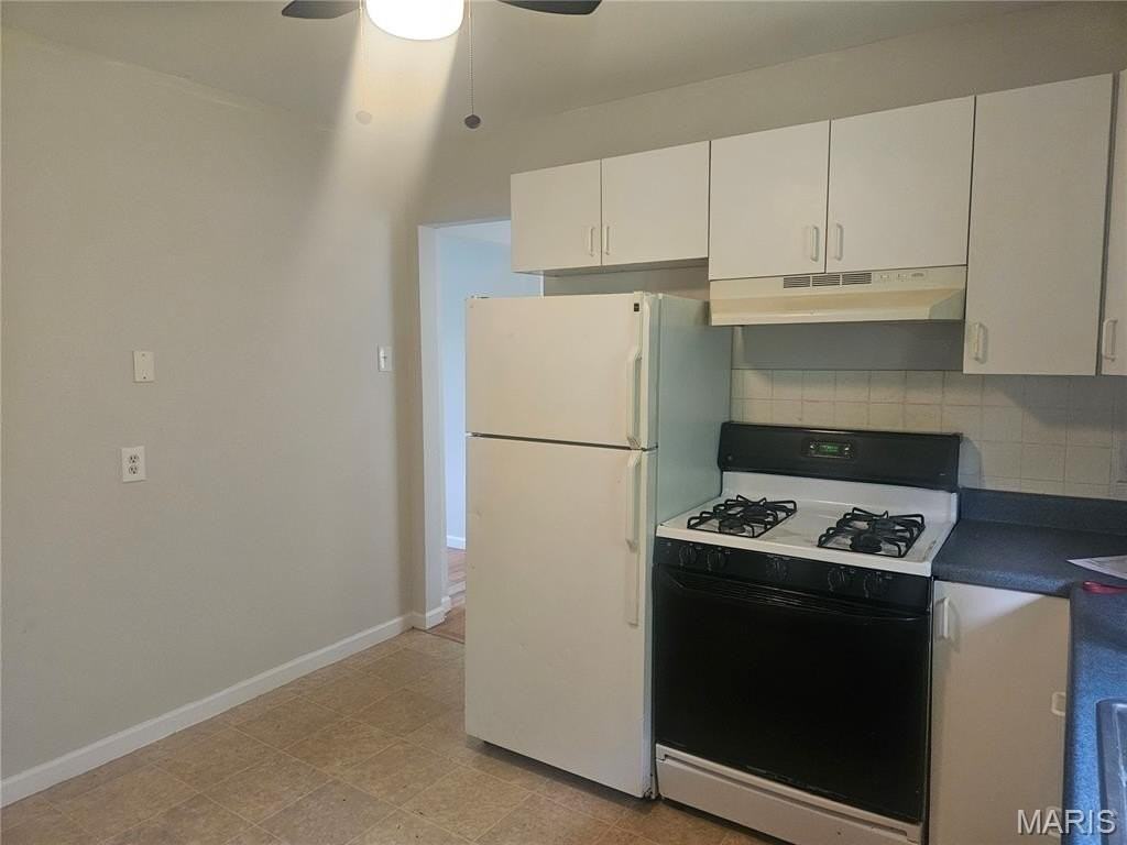 414 S Cadillac Dr - Photo 4 of 11