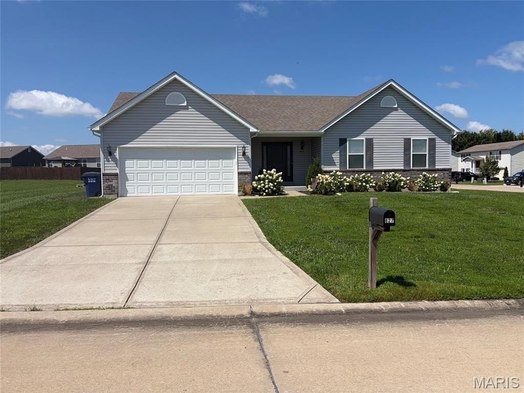 627 Gandalf Ln - Photo 2 of 21