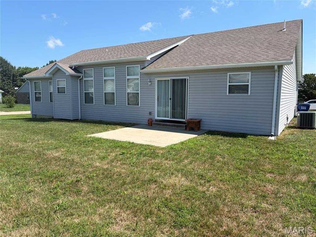 627 Gandalf Ln - Photo 3 of 21