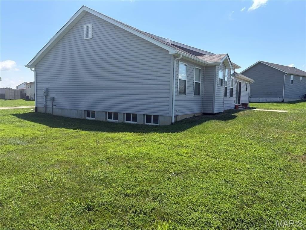 627 Gandalf Ln - Photo 4 of 21