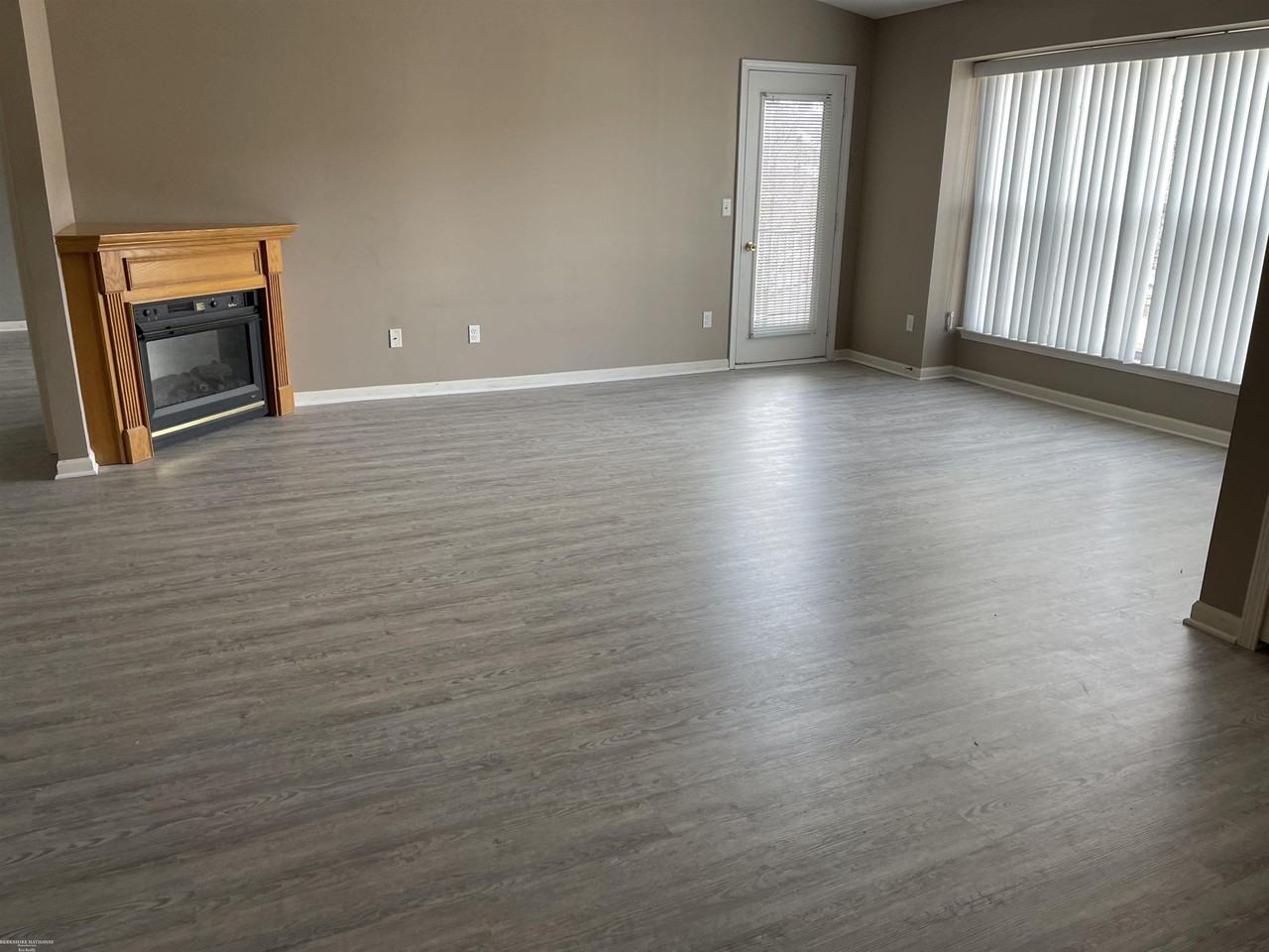 43790 Rushcliffe Dr - Photo 6 of 16