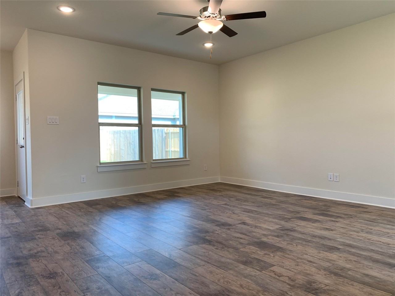 1008 Larch Ln - Photo 6 of 25