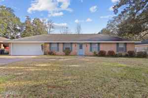 featured image of 421 Kim Dr