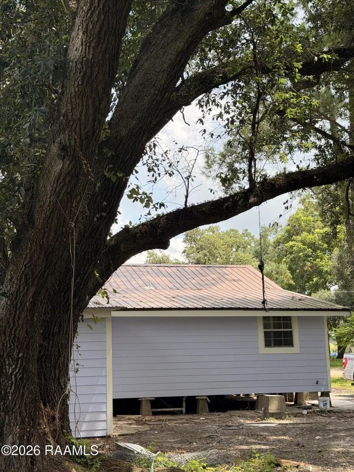 4918 Dolphin St - Photo 3 of 22