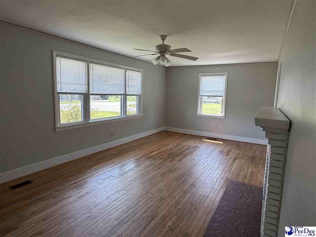 1763 Gregg Ave - Photo 5 of 21