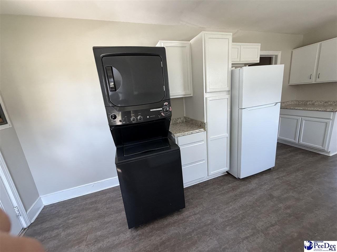 1763 Gregg Ave - Photo 7 of 21