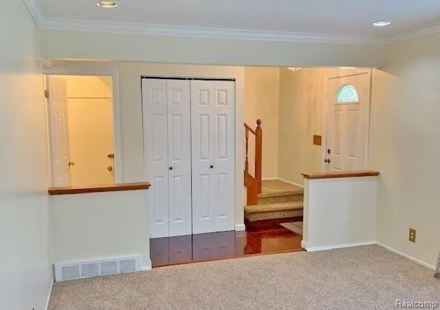 145 Miracle Dr - Photo 2 of 19