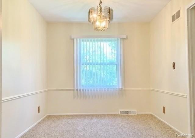 145 Miracle Dr - Photo 4 of 19