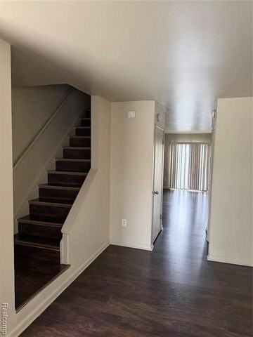 38129 Jamestown Dr - Photo 4 of 17