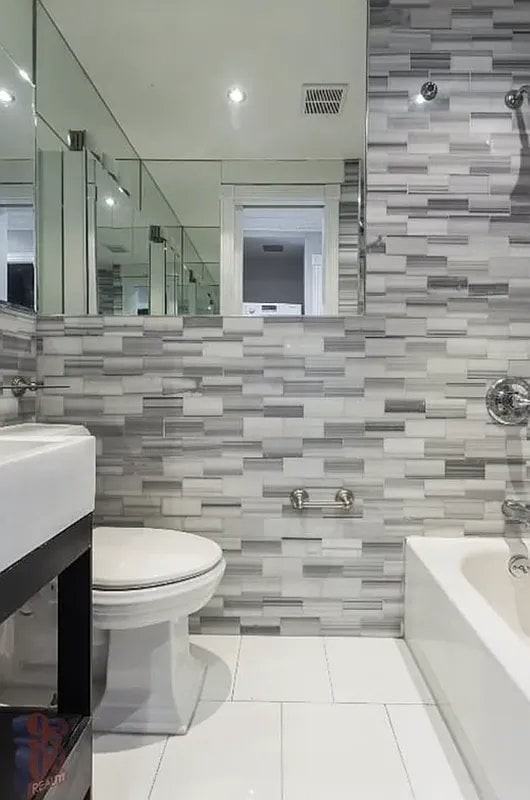 438 W 52nd St #7 - Photo 6 of 6