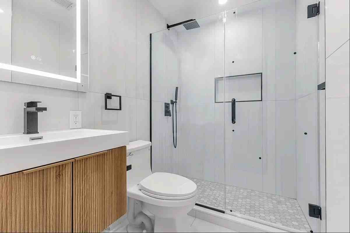 19 Saint Marks Pl #5I - Photo 4 of 6