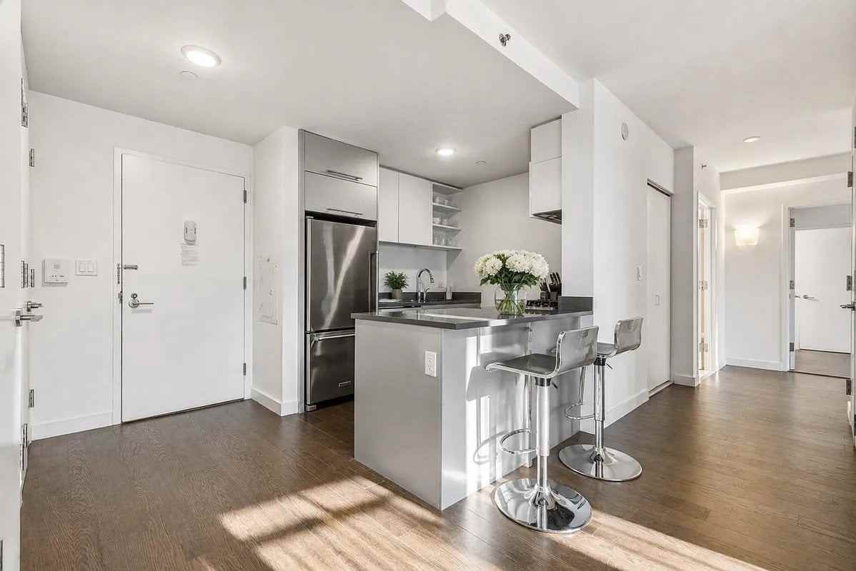 181 Front St #8P - Photo 6 of 11