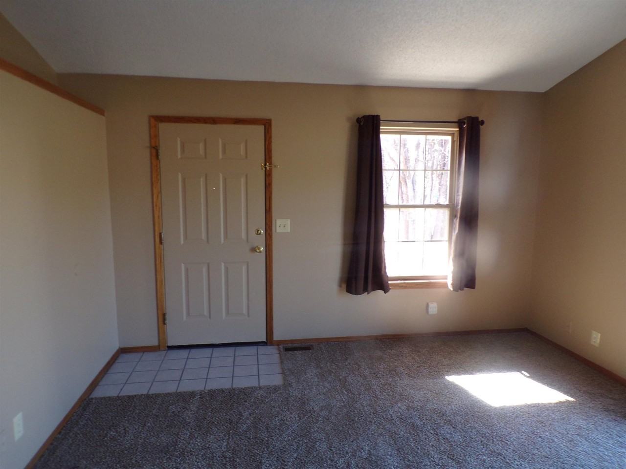 7024 W Sheriac Cir - Photo 2 of 16