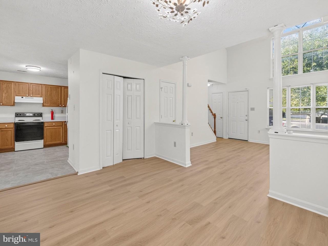 6120 Gray Wolf Ct - Photo 5 of 24