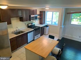 881 Wedgewood Dr - Photo 1 of 1