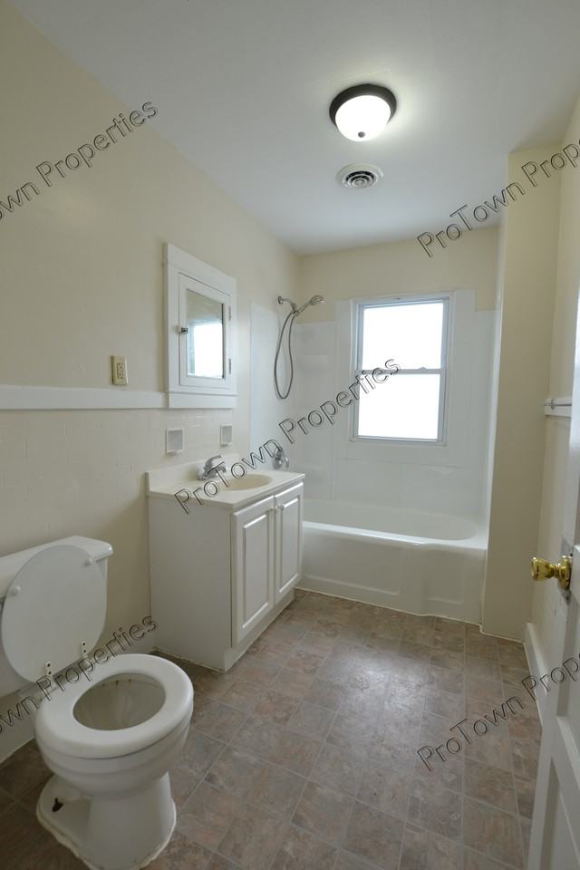 356 1st Avenue #2 - Photo 4 of 6