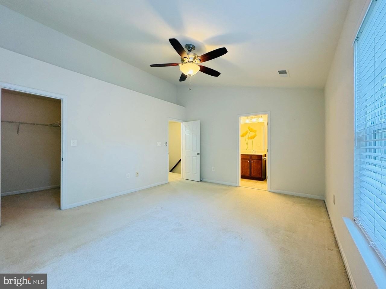8268 Linblake Ct - Photo 7 of 20