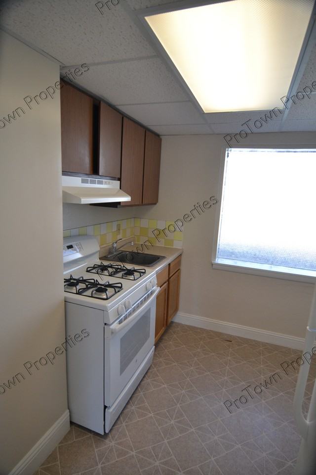 402 Siegmund Street #6 - Photo 2 of 4