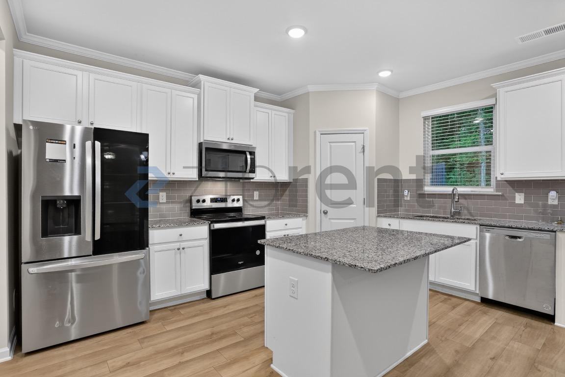 725 River Gardens Dr - Photo 5 of 22