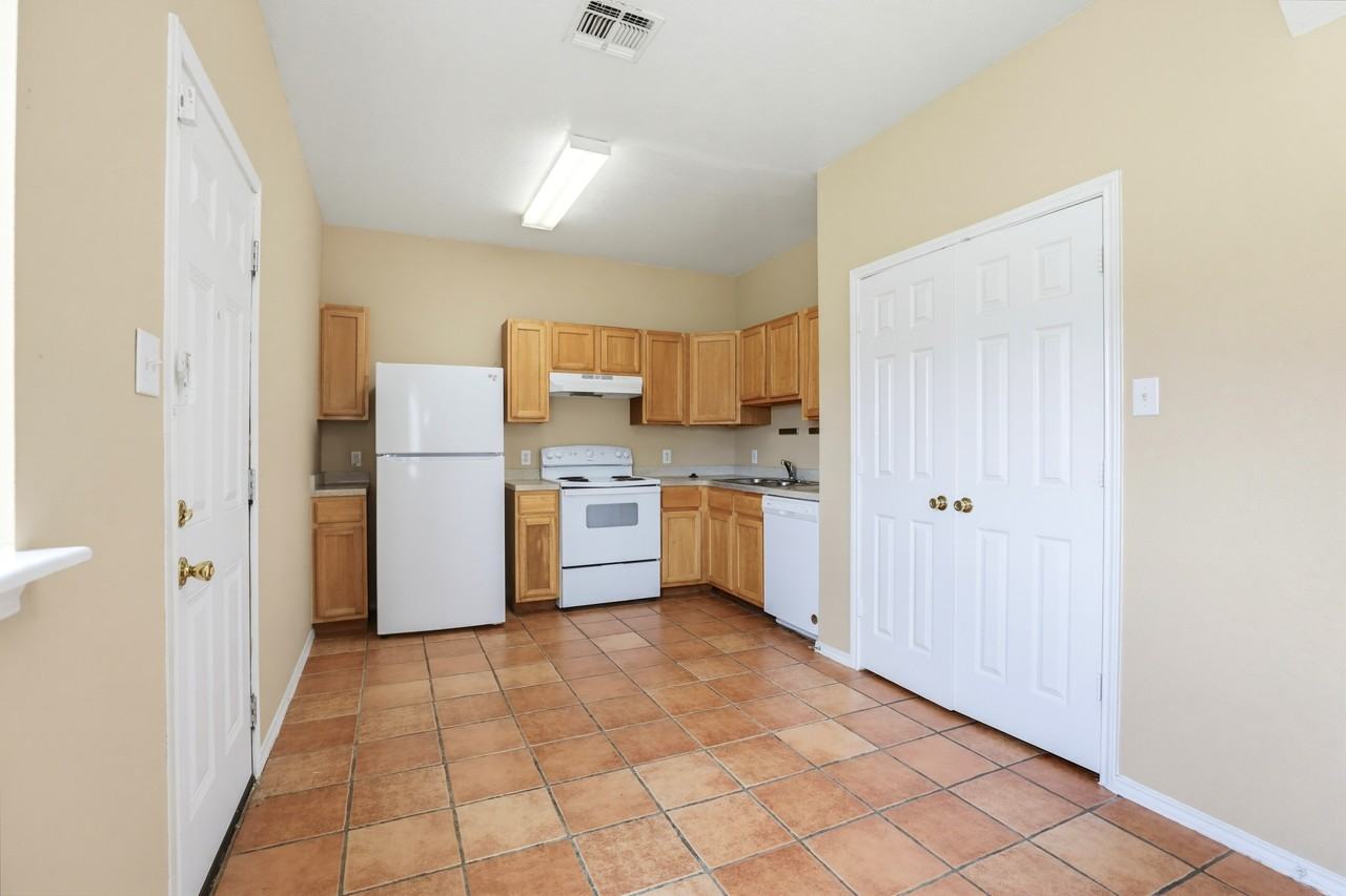 6342 Queens Castle #2 - Photo 5 of 19