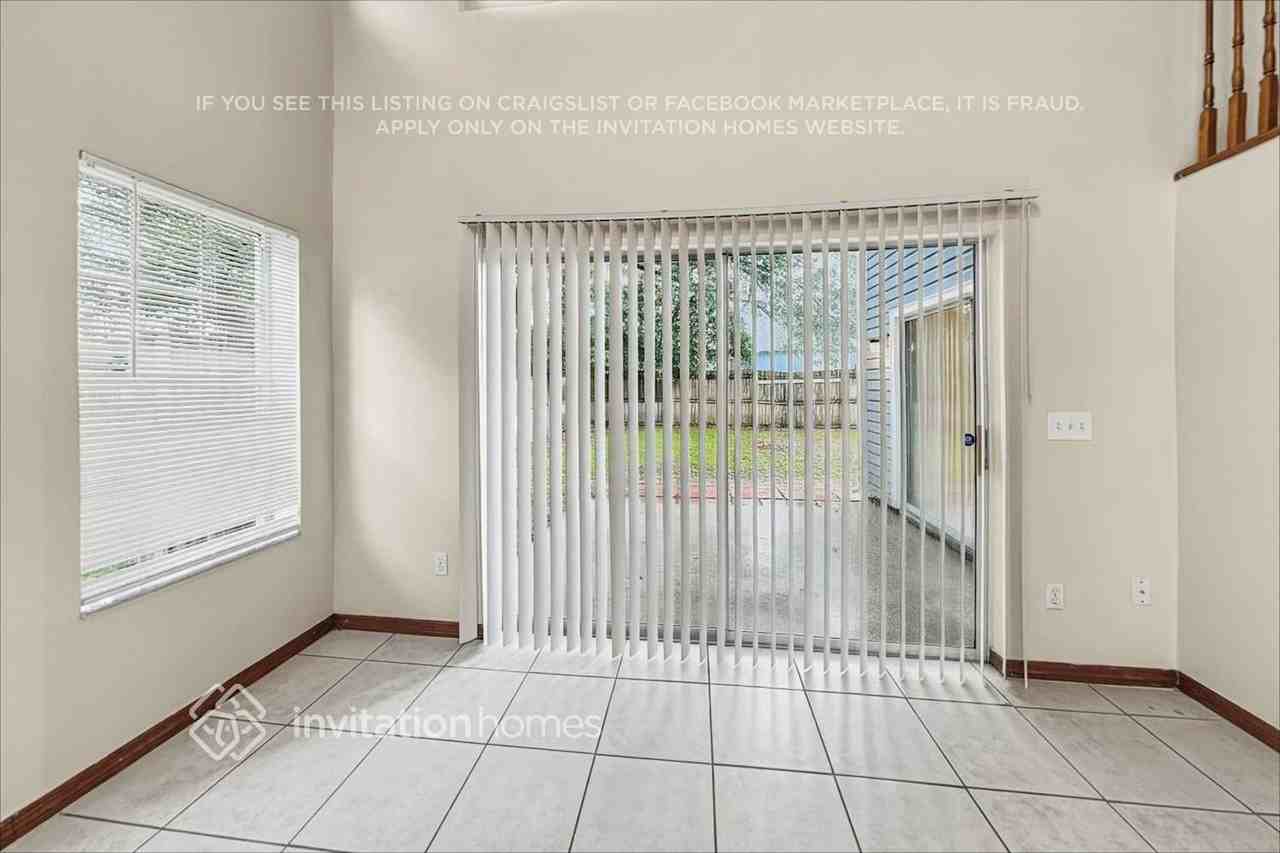 1603 Chatham Cir - Photo 7 of 21