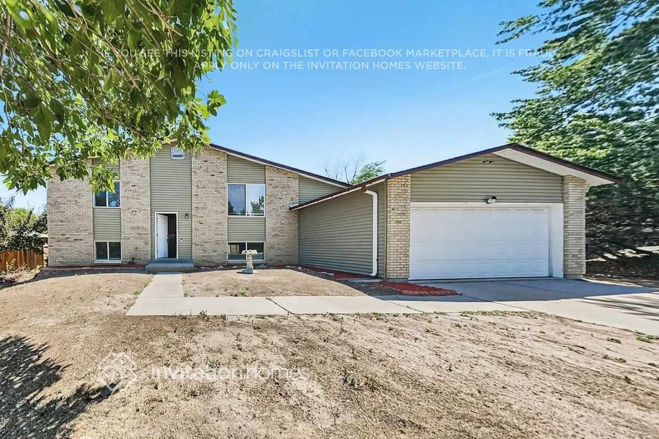 3270 S Ouray Way