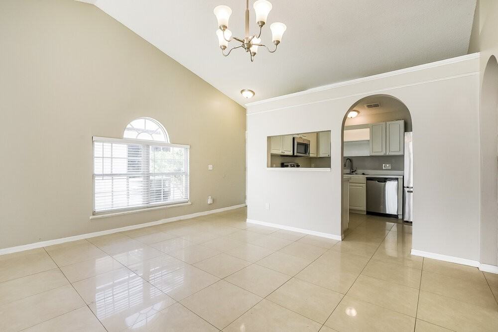 2459 Parsons Pond Cir - Photo 5 of 16