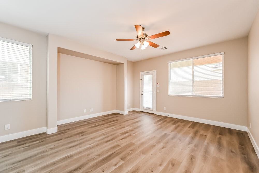 9047 Wine Cellar Ave - Photo 5 of 17