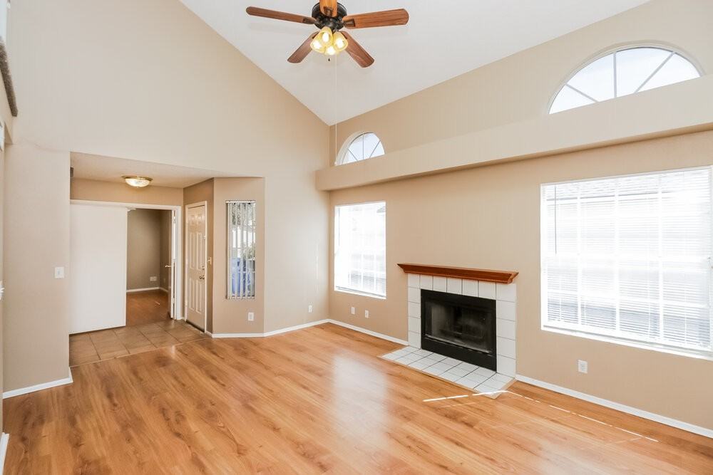 1811 S 39th St #3 - Photo 4 of 17