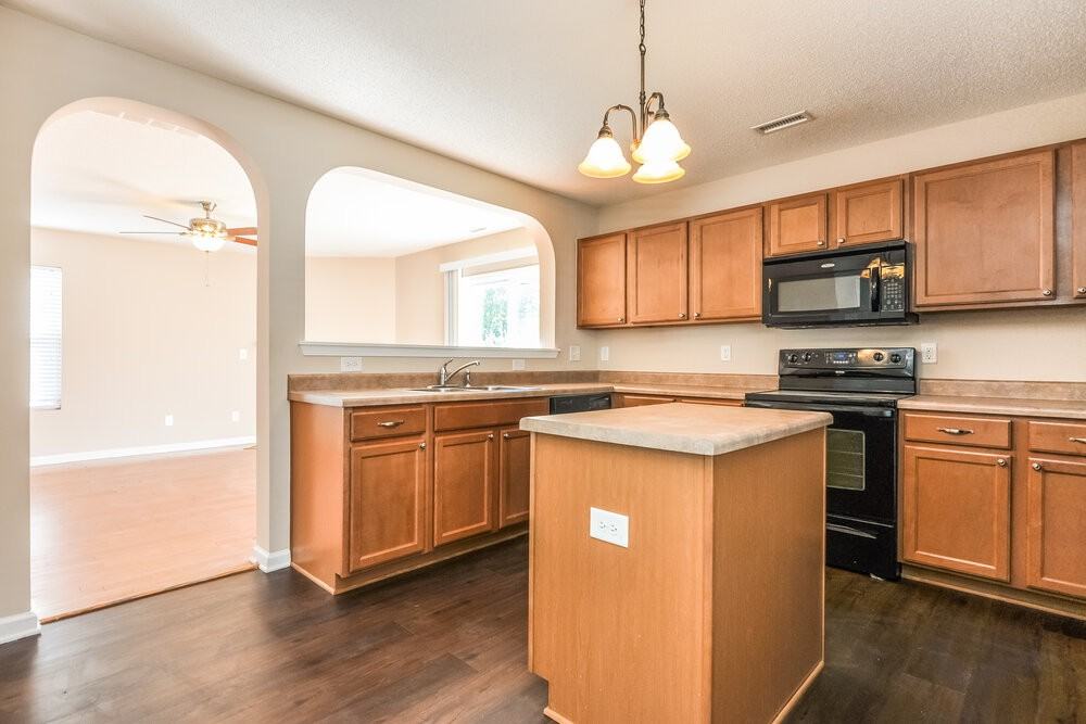 63 Brookhaven Dr - Photo 7 of 15