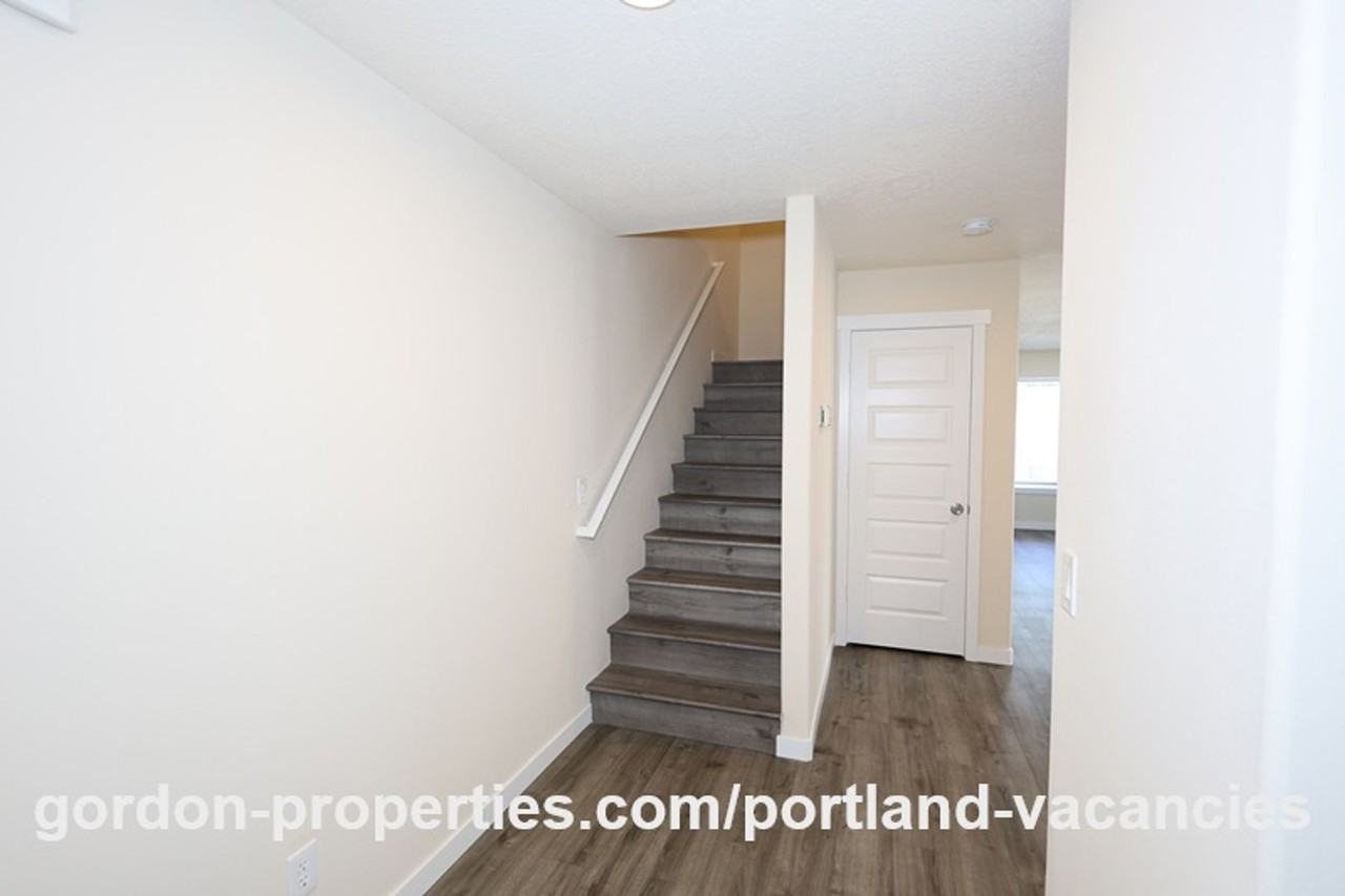 5407 Se 121st Ave - Photo 3 of 45
