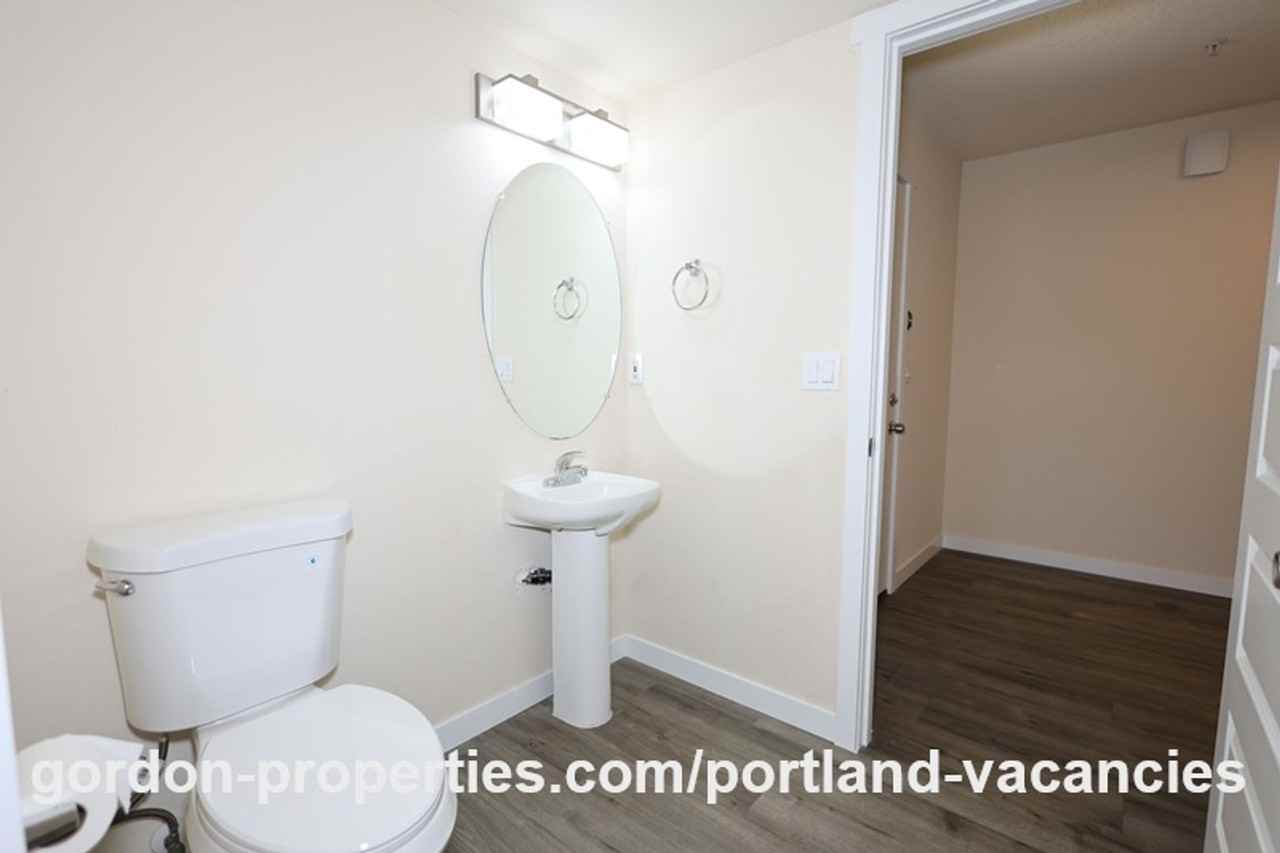 5407 Se 121st Ave - Photo 6 of 45