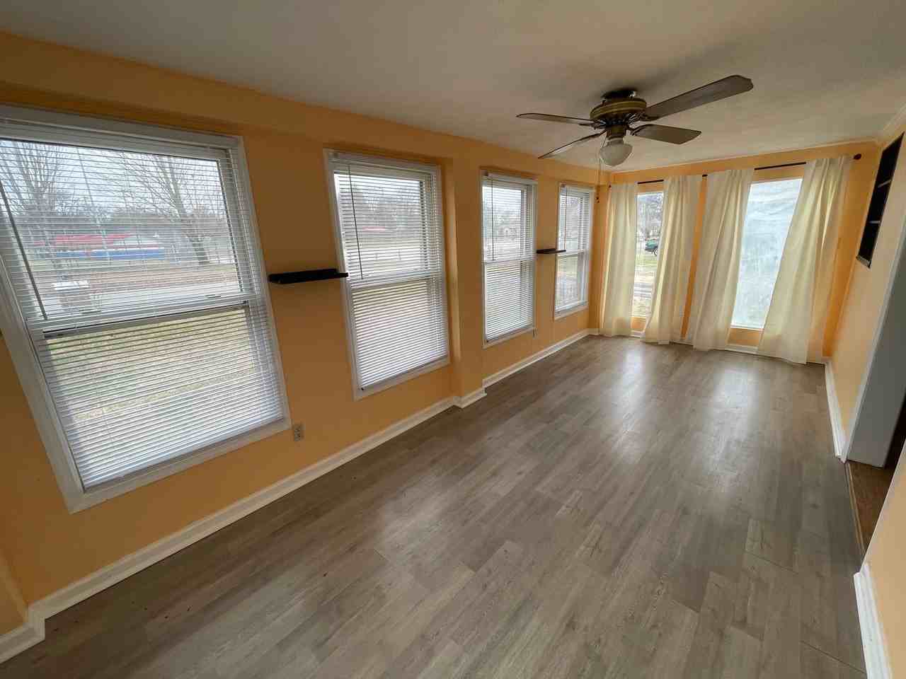 2029 Mcclung Ave - Photo 7 of 14