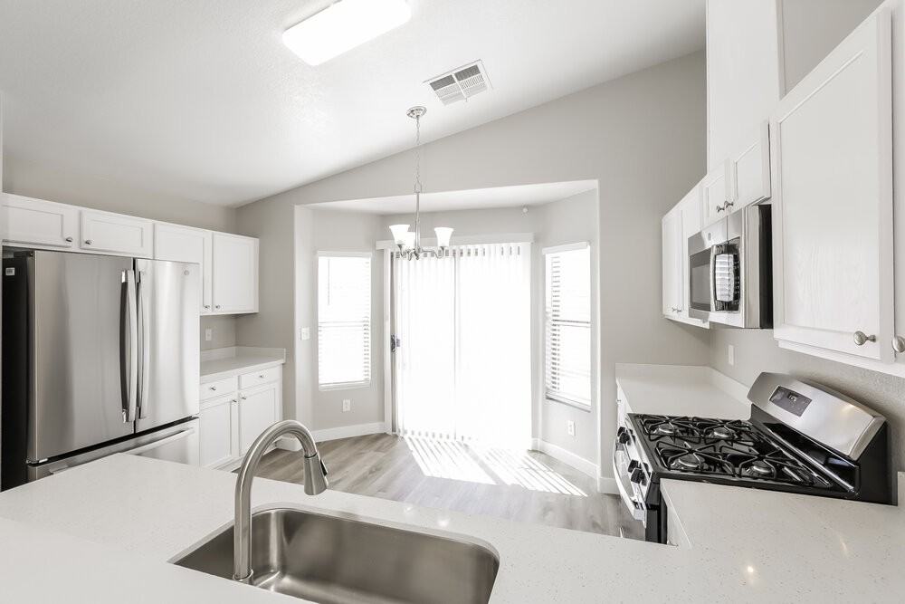 6531 Duck Hill Springs Dr - Photo 5 of 16