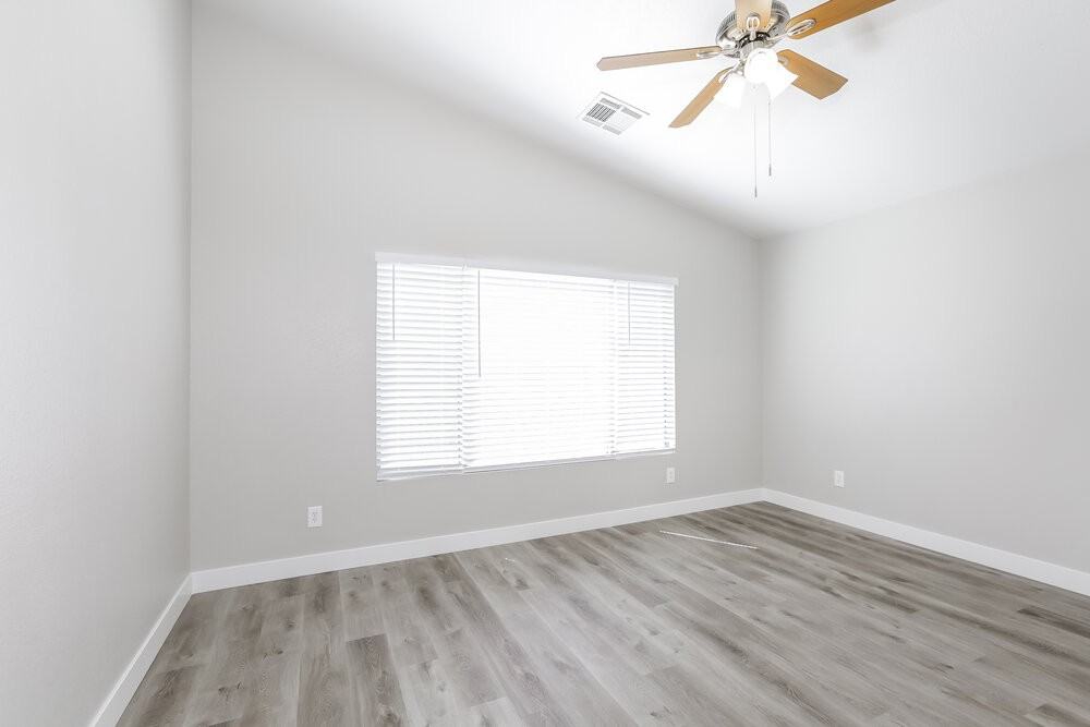 6531 Duck Hill Springs Dr - Photo 7 of 16