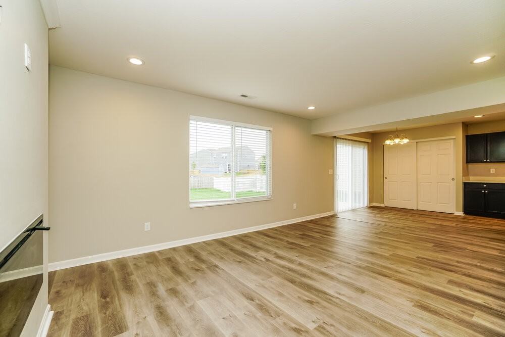 7428 Willow Leaf Dr - Photo 5 of 17
