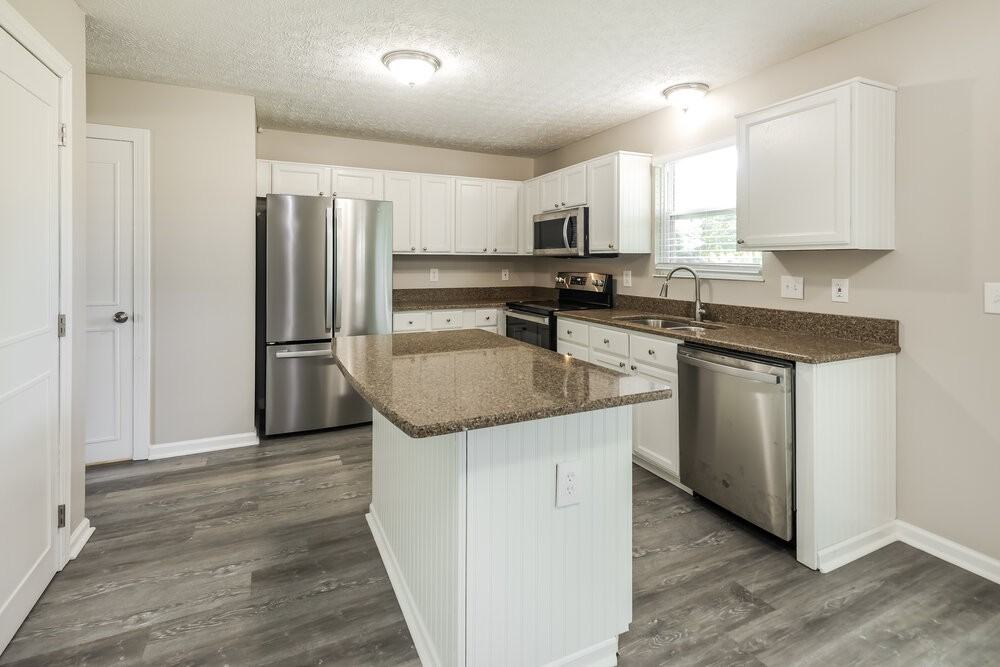 448 Springwood Lake Dr - Photo 7 of 18